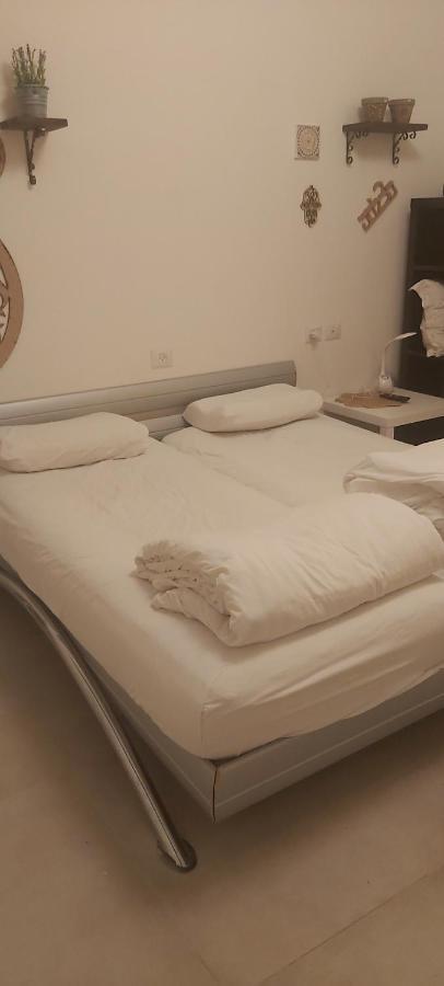 Tirat Carmelנקודות ריפויアパートメント エクステリア 写真