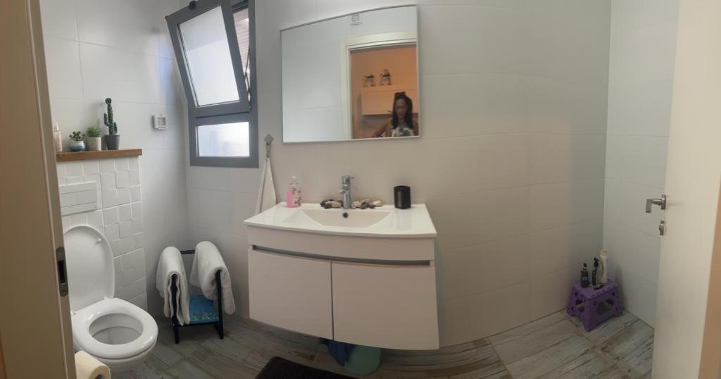 Tirat Carmelנקודות ריפויアパートメント エクステリア 写真